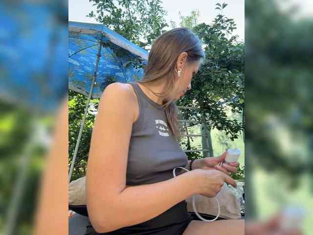 _Veloria_ webcam