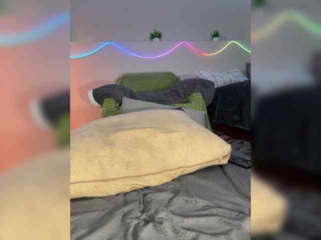 _Veloria_ webcam