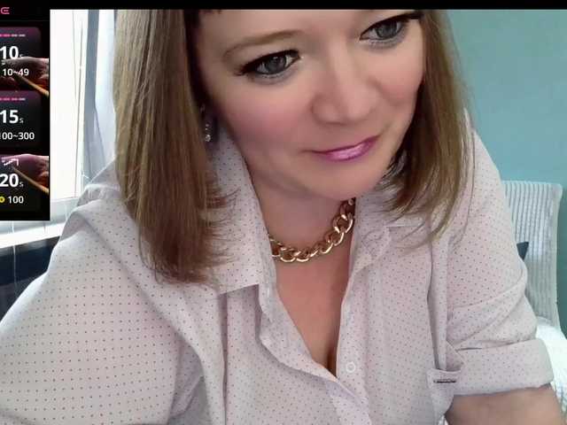 anya1010 live cam on BongaCams