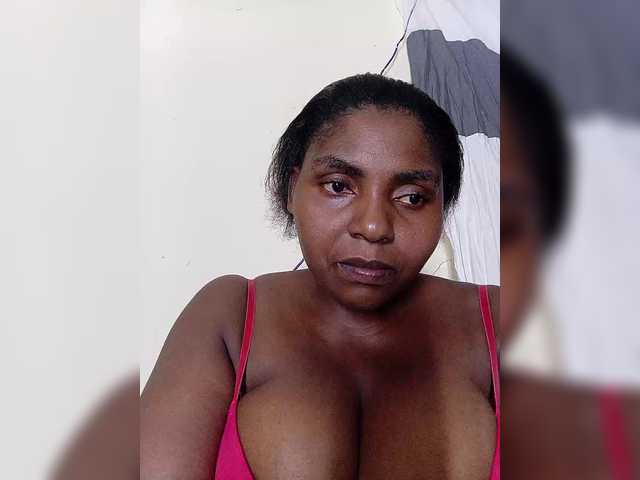 Pink-puss's BongaCams show and profile