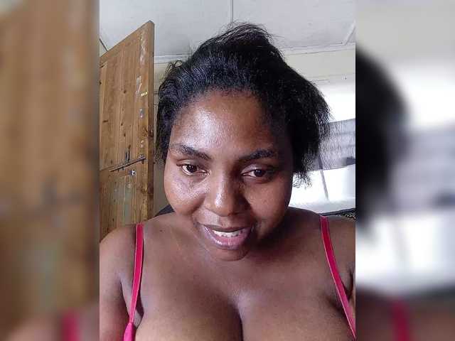 Pink-puss's BongaCams show and profile