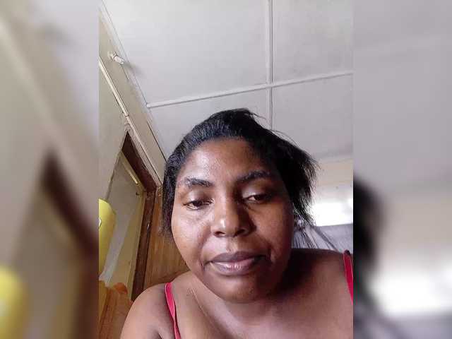 Pink-puss's BongaCams show and profile