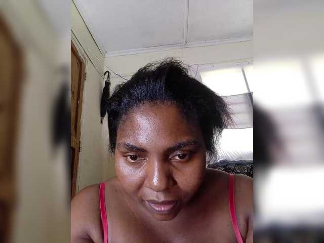 Pink-puss's BongaCams show and profile