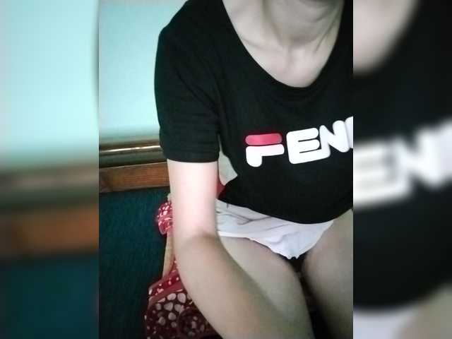 Moon18x live webcam show