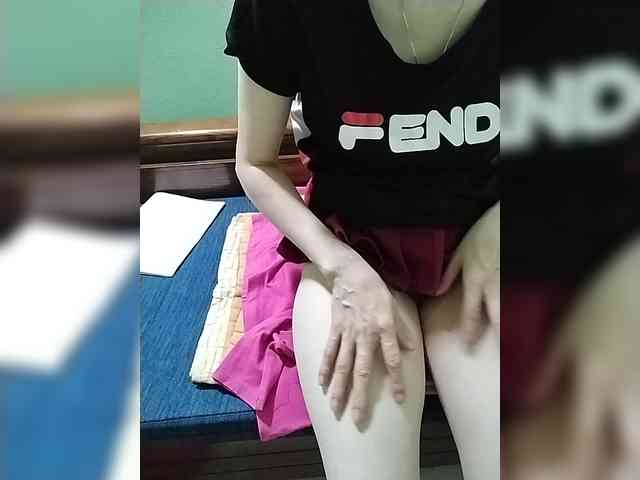 SexyGirl-18 webcam