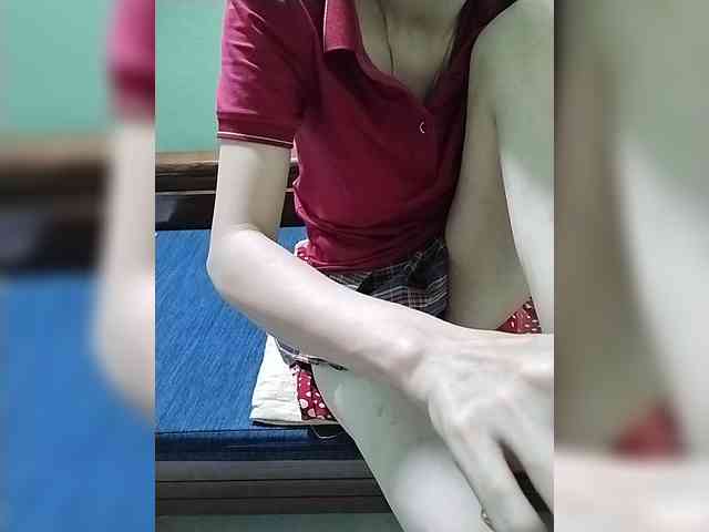 SexyGirl-18 webcam