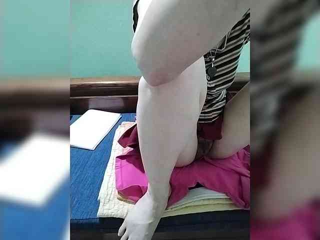 SexyGirl-18 webcam