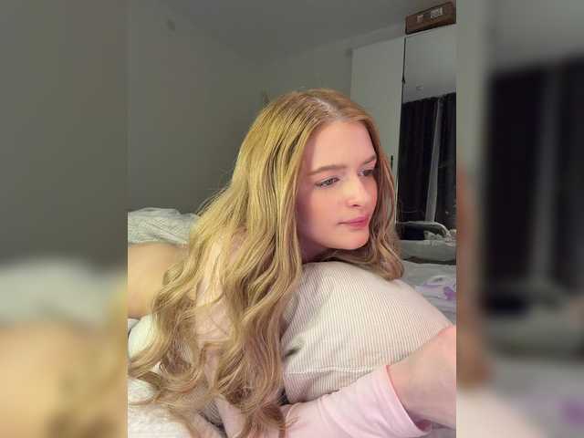 mandarinkaa's BongaCams show and profile