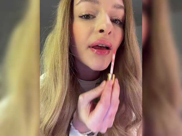 mandarinkaa's BongaCams show and profile