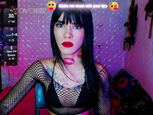 BabyNova live webcam show