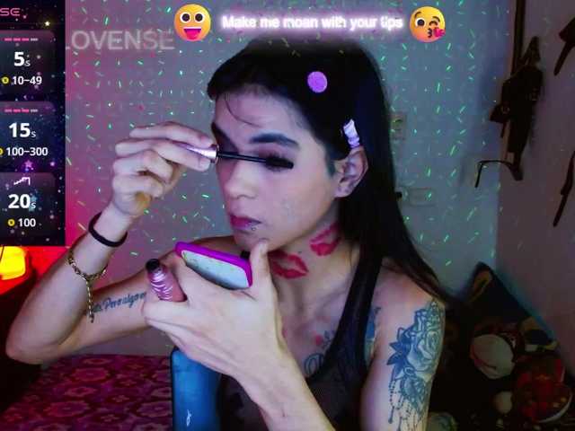 BabyNova live webcam show