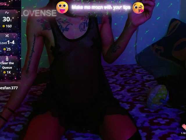 BabyNova live webcam show