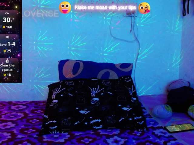 BabyNova live webcam show