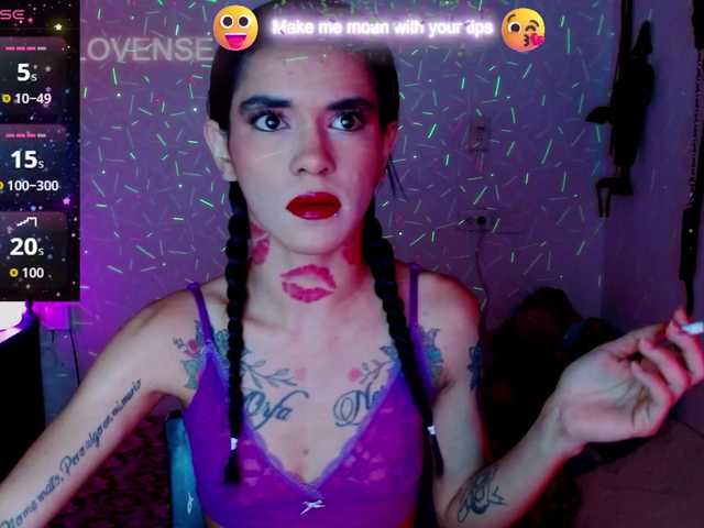 BabyNova live cam on BongaCams