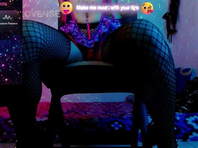 BabyNova live cam on BongaCams