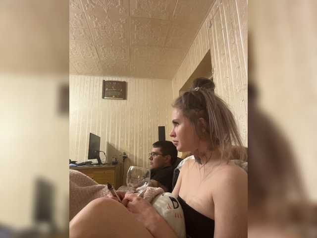Letti28 Nude Live Sex Shows