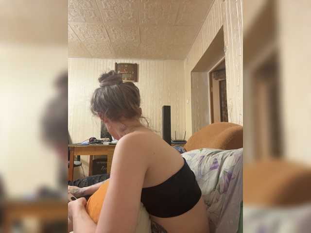 Letti28 live cam