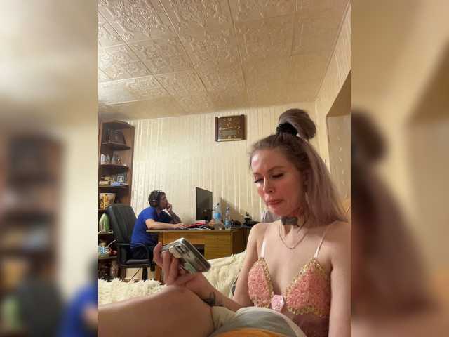 Letti28 live cam on BongaCams