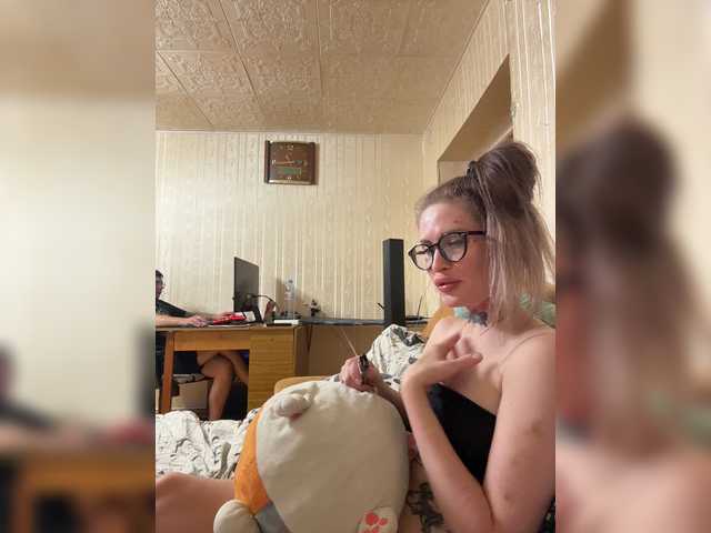 Letti28 live webcam show