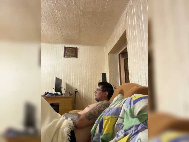 Letti28 live cam on BongaCams