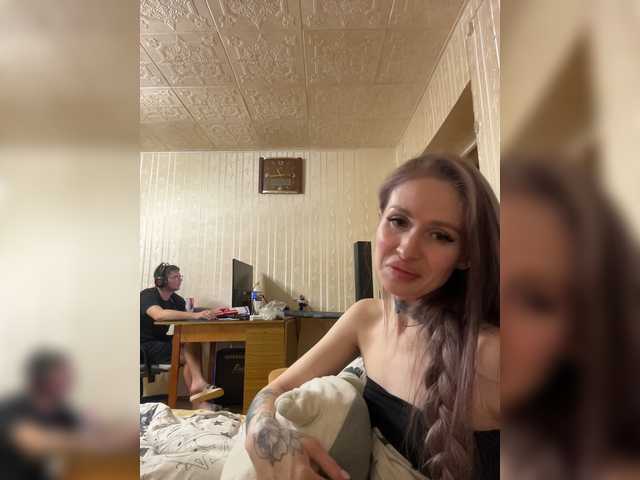 Letti28 live cam on BongaCams