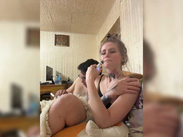 Letti28 live cam on BongaCams