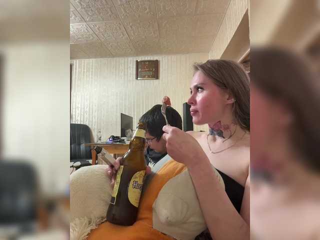 Letti28 live cam on BongaCams