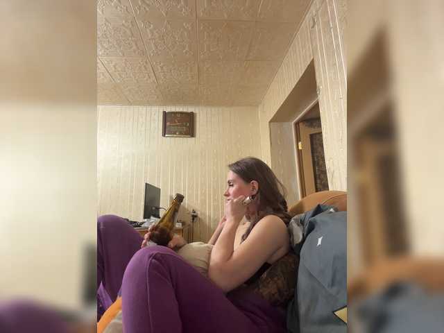 Letti28 live cam on BongaCams