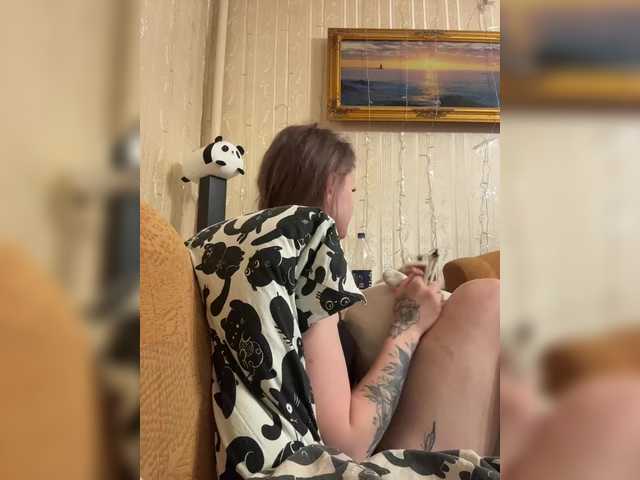 Letti28 live cam on BongaCams
