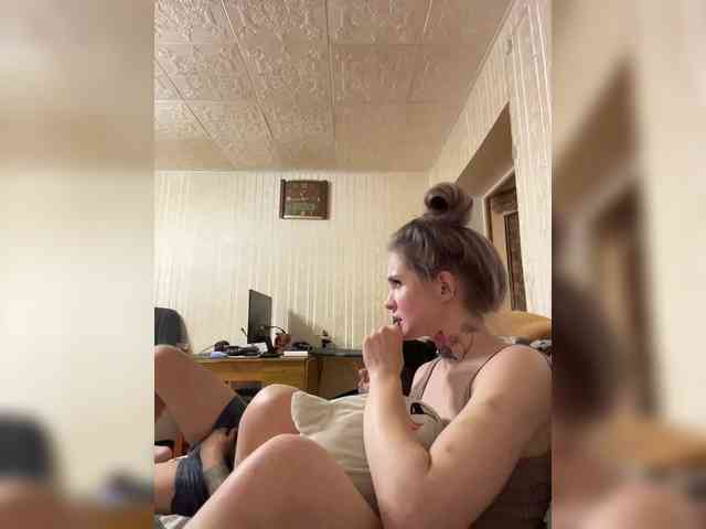Letti28 Live Webcam on BongaCams