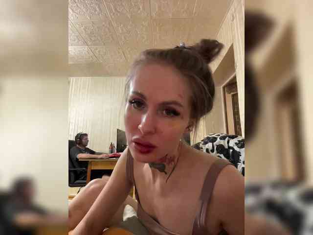 Letti28 Live Webcam on BongaCams