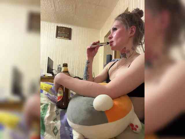 Letti28 Live Webcam on BongaCams