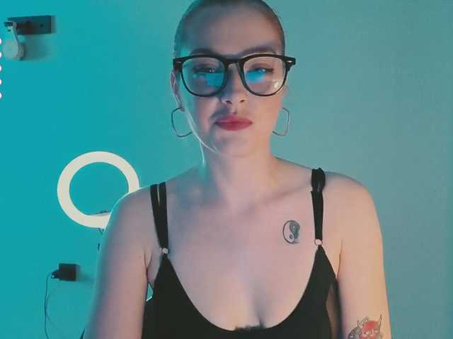 narcissism live cam on BongaCams