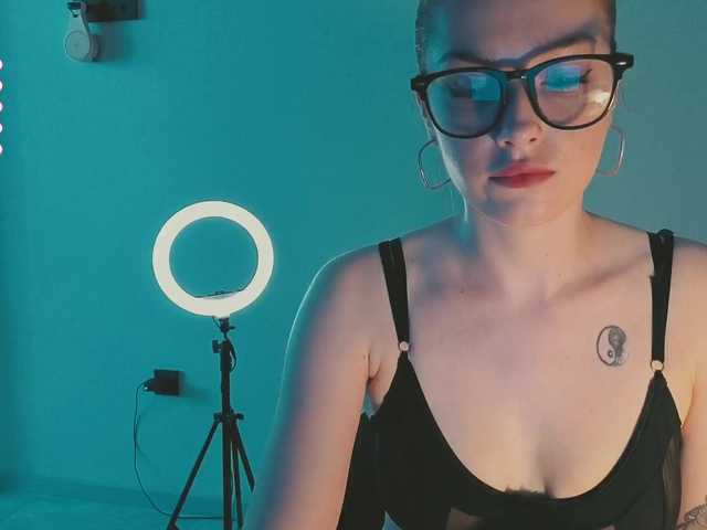 narcissism live cam on BongaCams