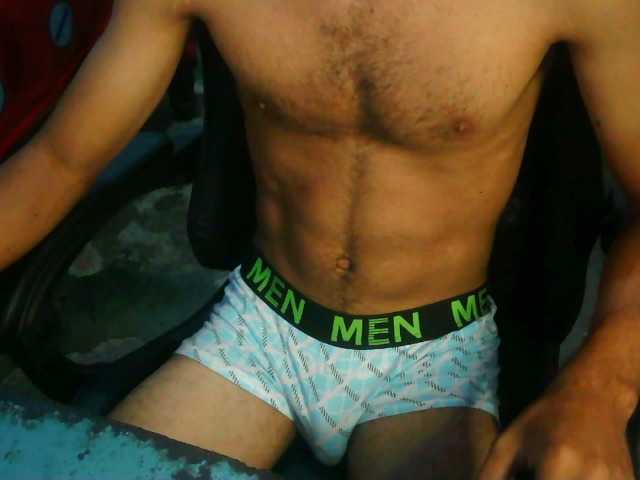 DeyPectoral1