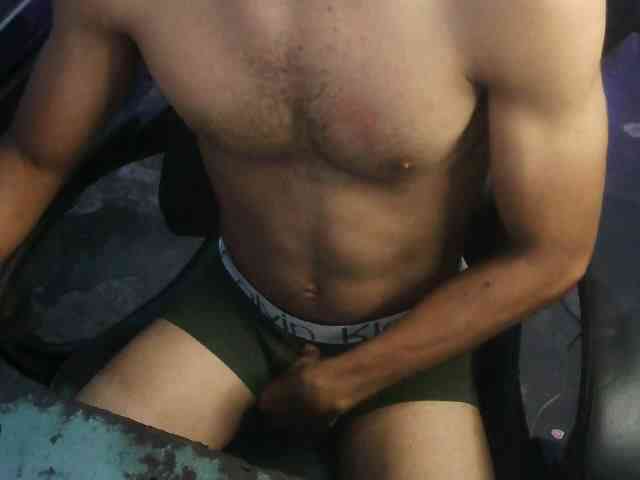 DeyPectoral1