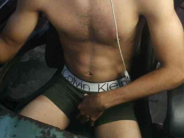 DeyPectoral1 DeyPectoral1