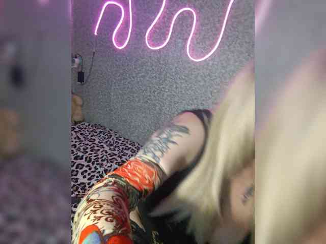 BigTiti webcam