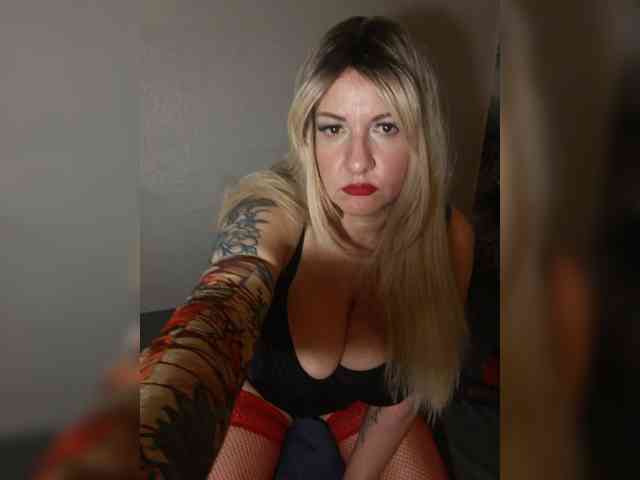 BigTiti webcam