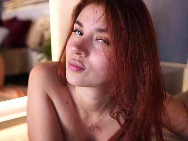 AylinMiller webcam