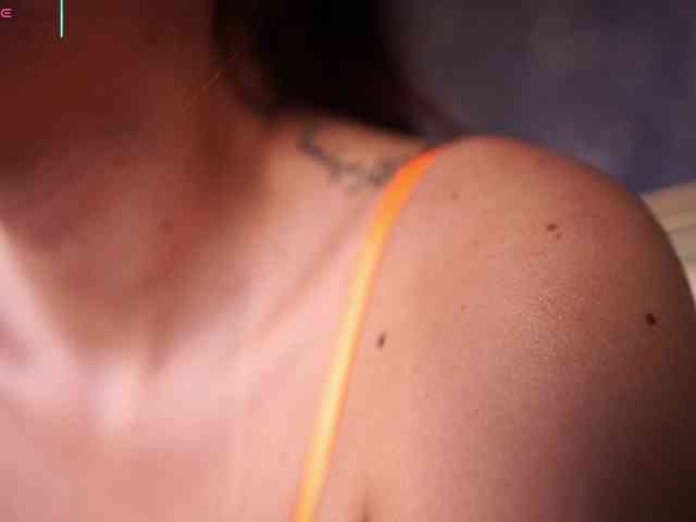 AylinMiller webcam