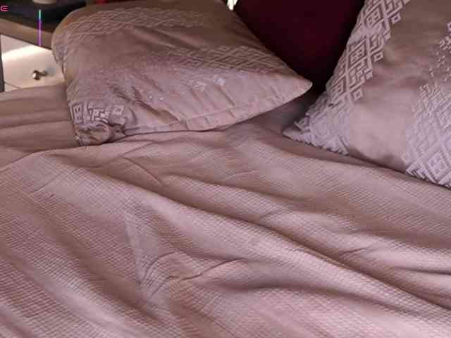 AylinMiller webcam