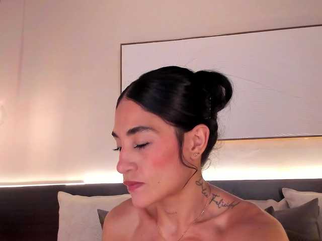 AgattaDuque live cam on BongaCams