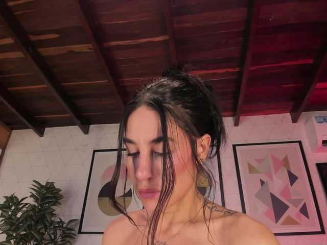 AgattaDuque live cam on BongaCams