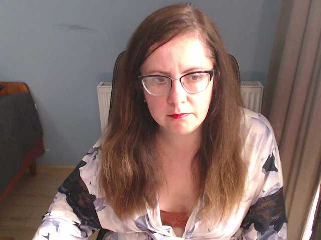 mandarinka28 live cam on BongaCams