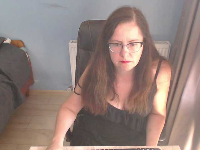 mandarinka28 live cam on BongaCams