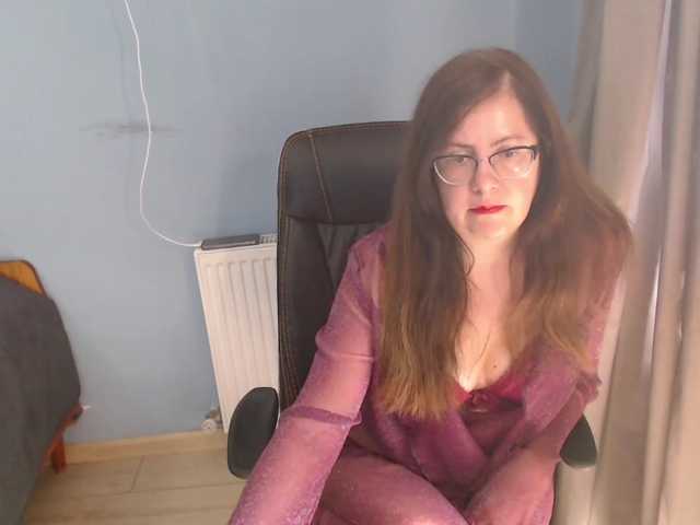 mandarinka28 live cam on BongaCams