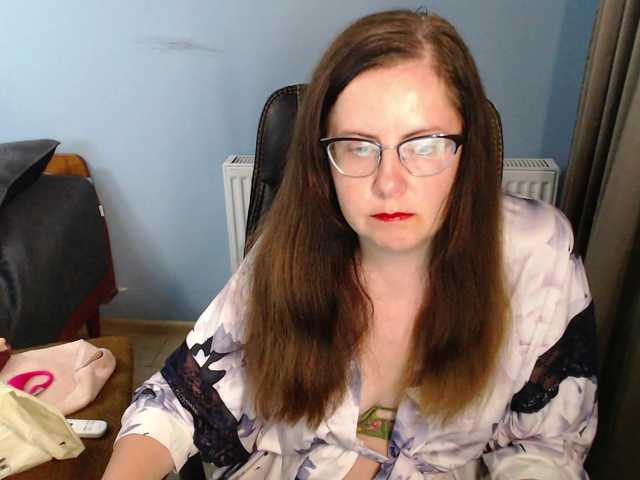 mandarinka28 live cam on BongaCams