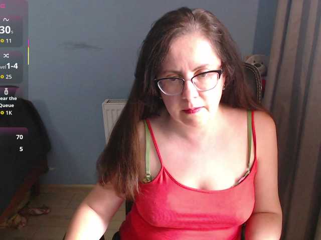 mandarinka28 live cam on BongaCams