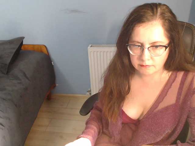 mandarinka28 live cam on BongaCams